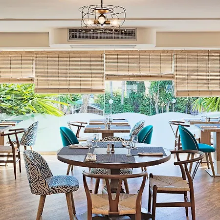 Hotel H10 Playa 4*
